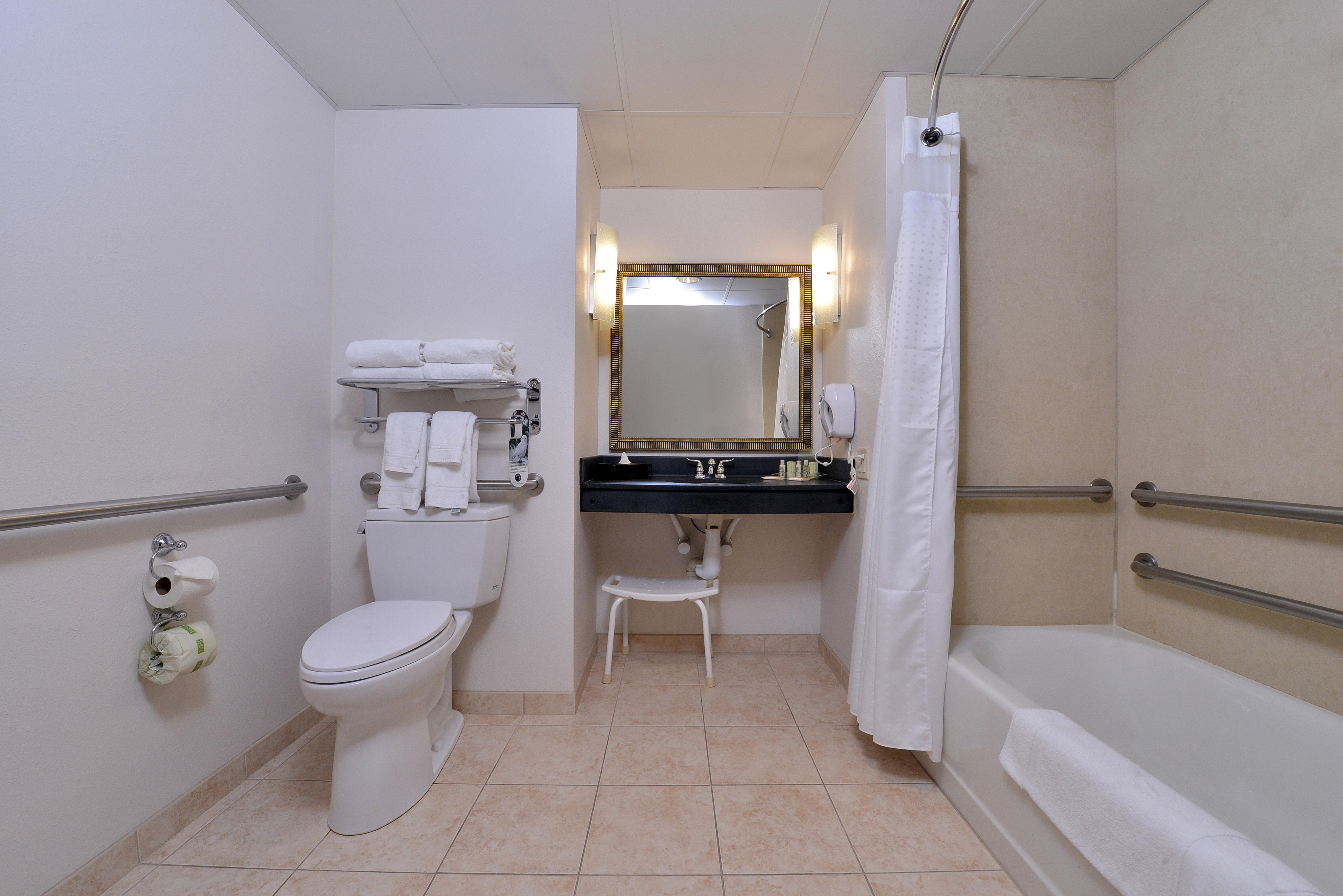 Holiday Inn Madison At The American Center By Ihg Екстер'єр фото