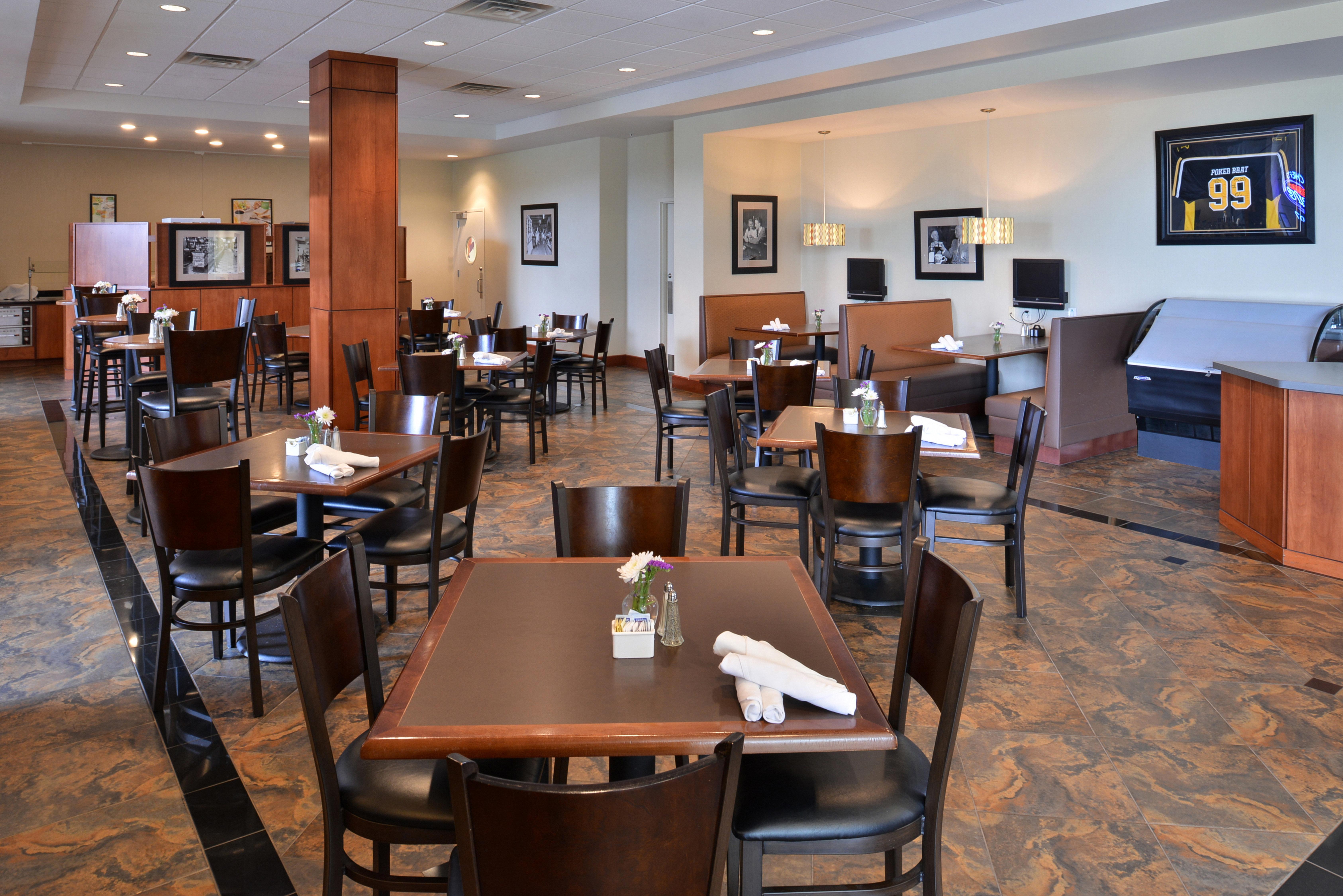 Holiday Inn Madison At The American Center By Ihg Екстер'єр фото